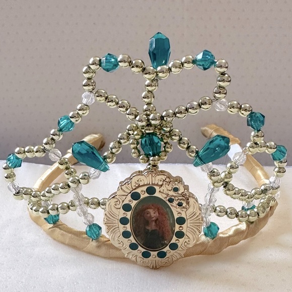 Disney Merida Gift Bundle 🏹 - Picture 6 of 12